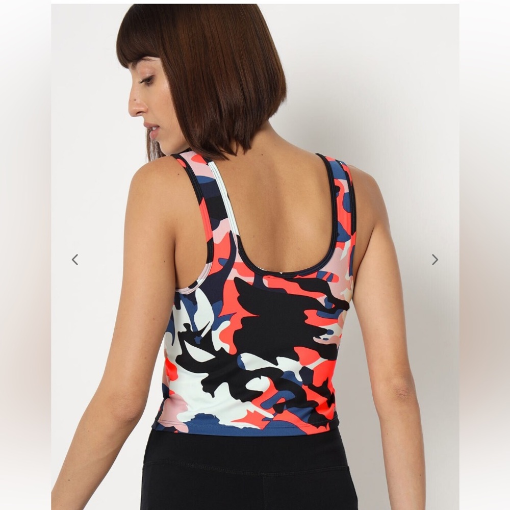 NEW BALANCE
Printed Scoop-Neck Tank Top - Picture 2 of 7